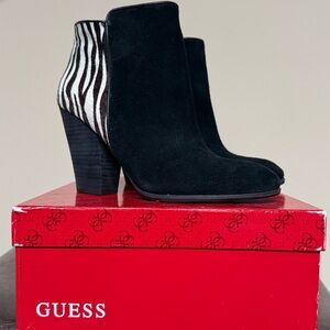 Guess suede bootie